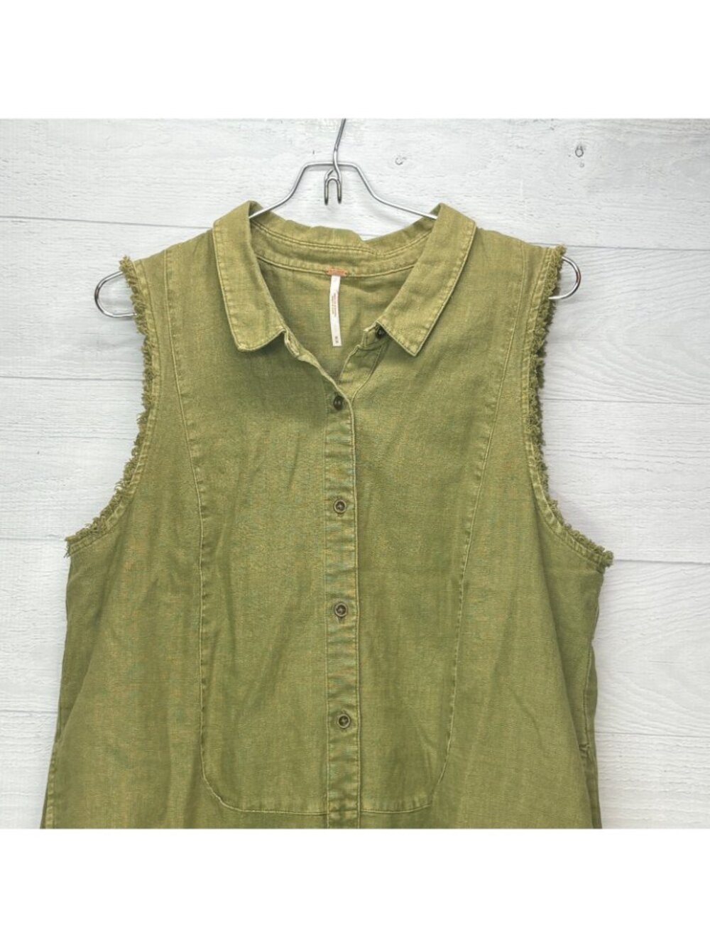 Free People Linen Blend Sleeveless Button Front Shirt Olive Green Frayed Edges - Picture 4 of 11